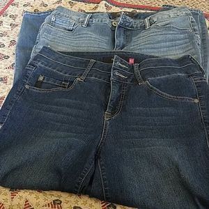 2 pairs crop jeans